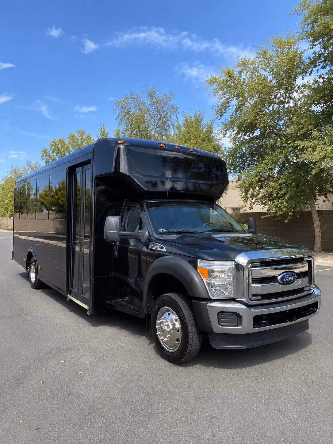 bachelor and bachelorette party buses in oxnard