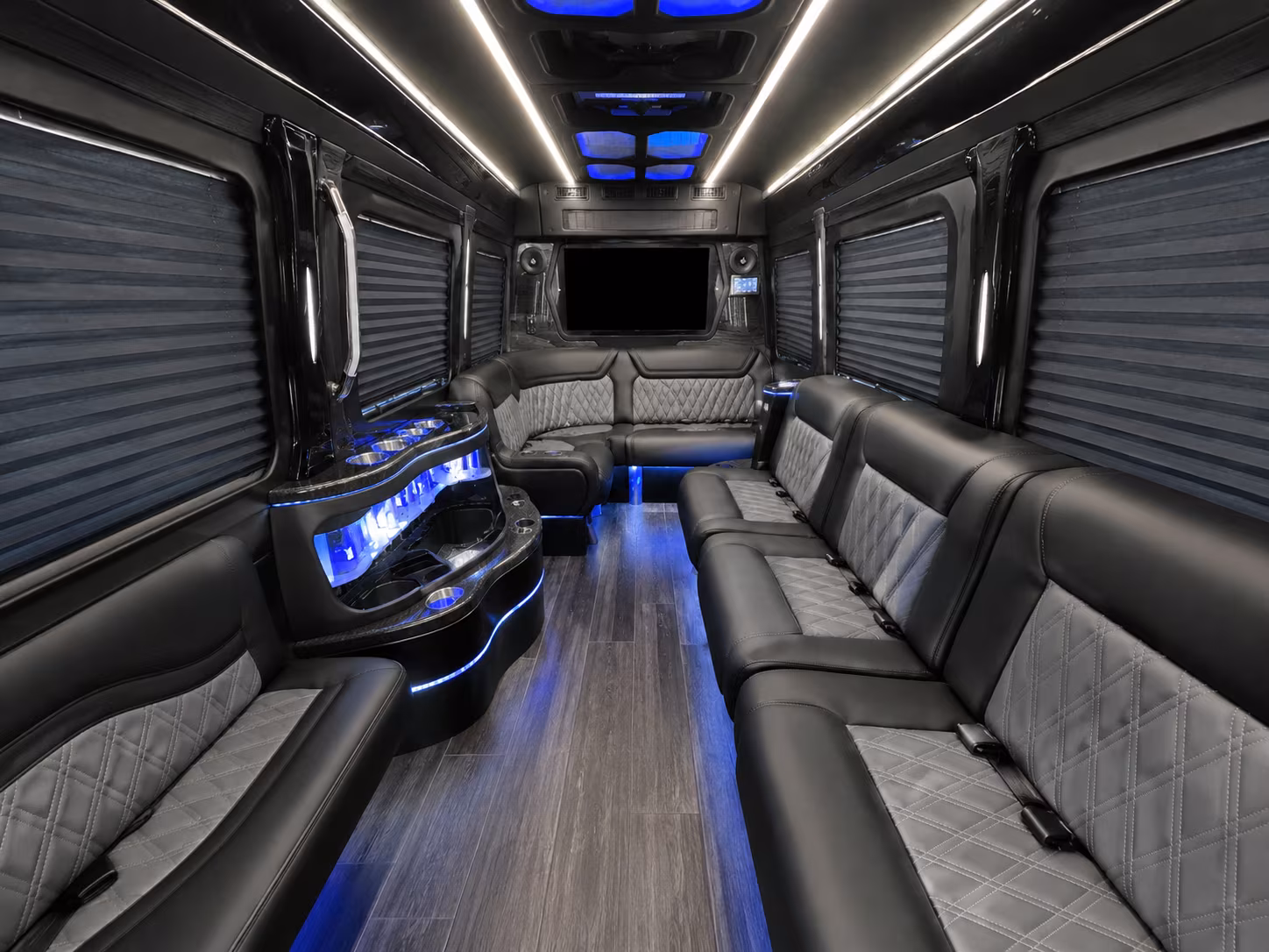 book your oxnard prom bus early for the best selection