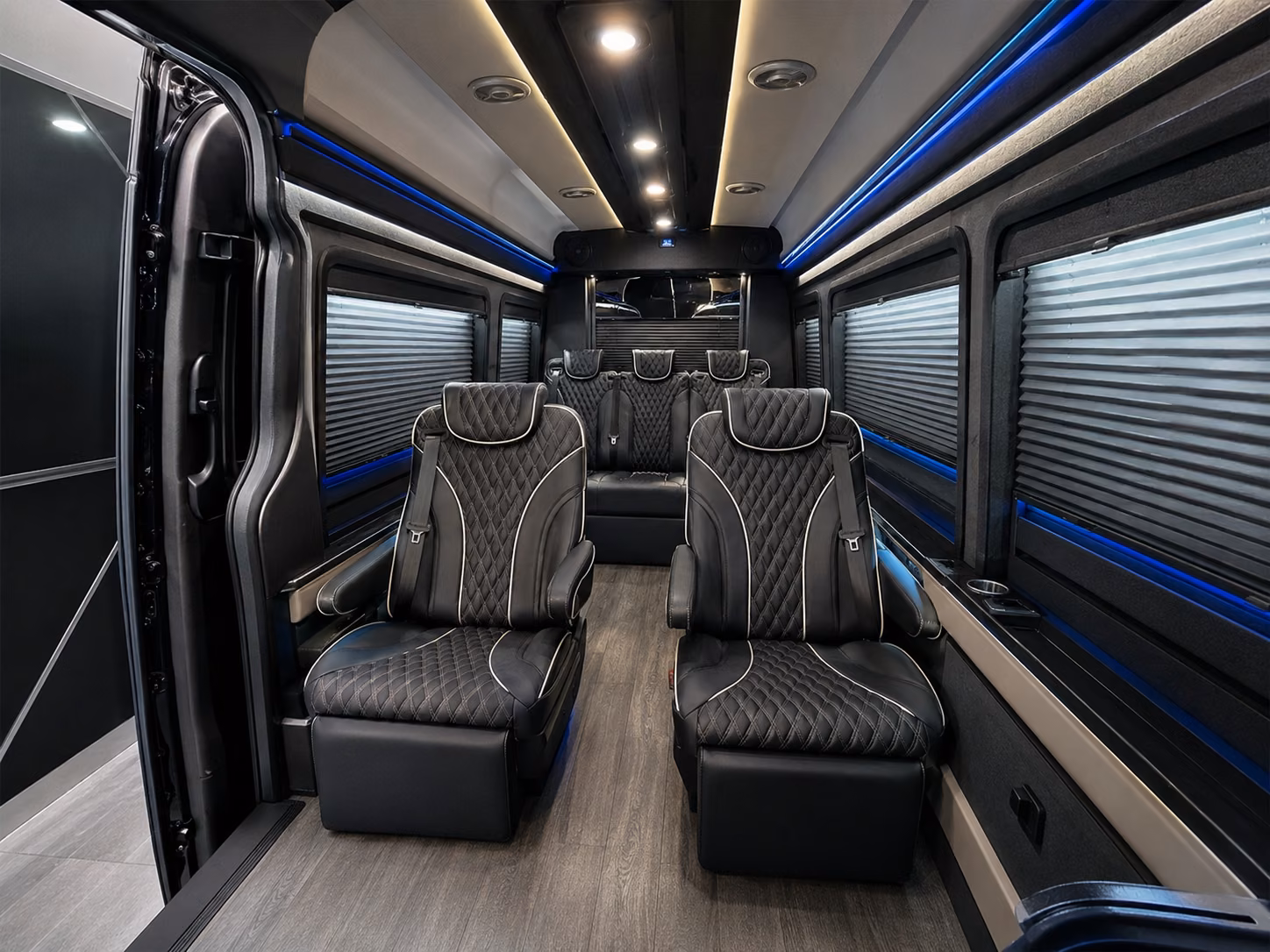 oxnard airport shuttle buses for employees