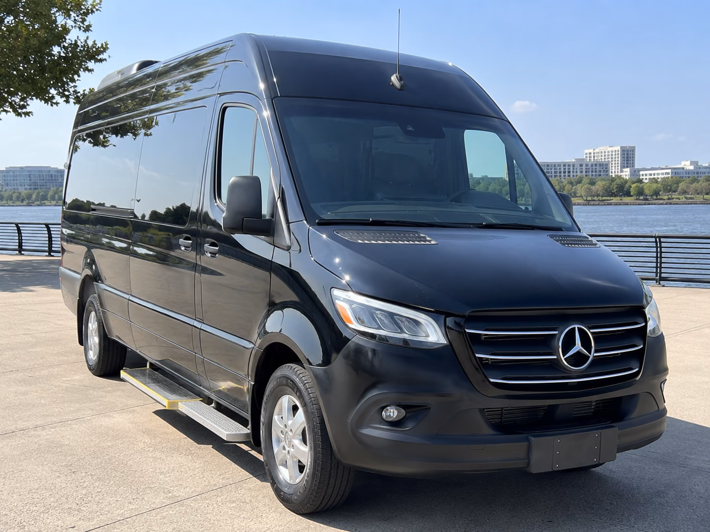 oxnard bus rentals for california road trips and arizona travel