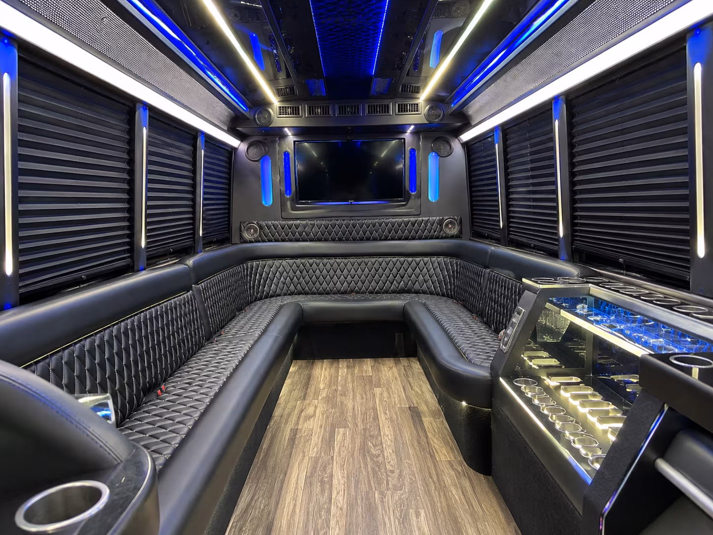 oxnard corporate retreat shuttle bus rentals